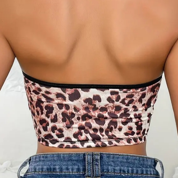 Leopard Open Chest Crop Top - Picture 4 of 4